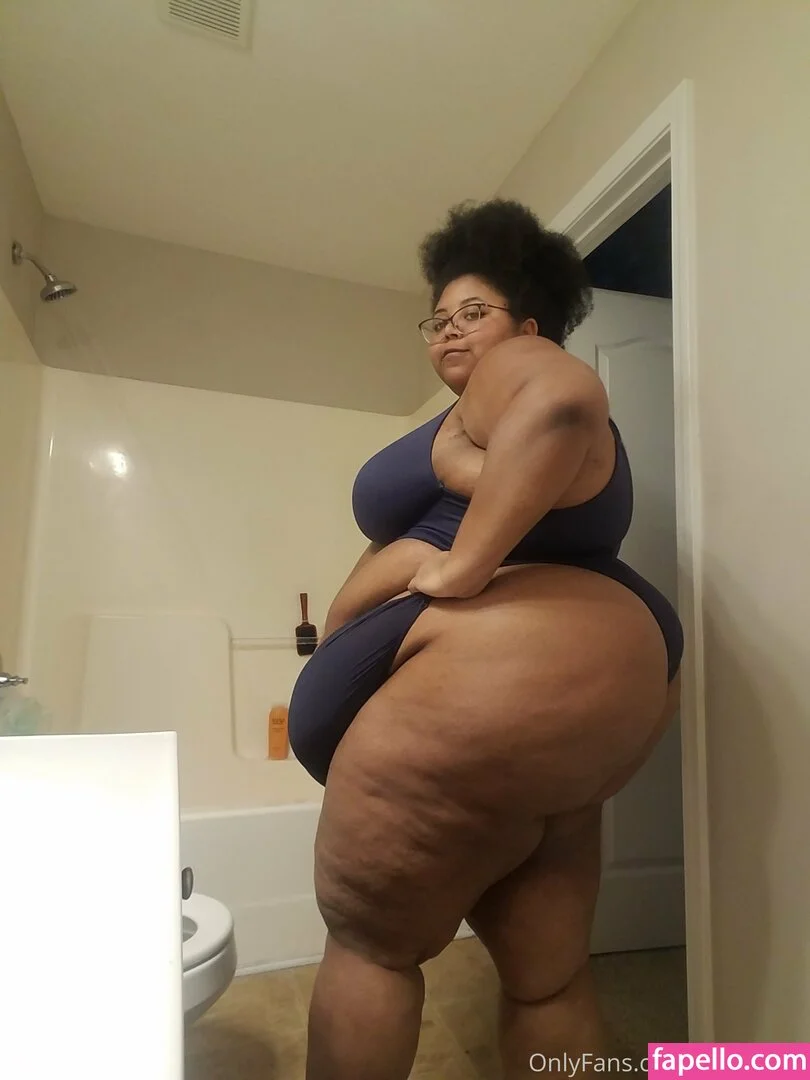 lilmsfluffy Onlyfans Photo Gallery 