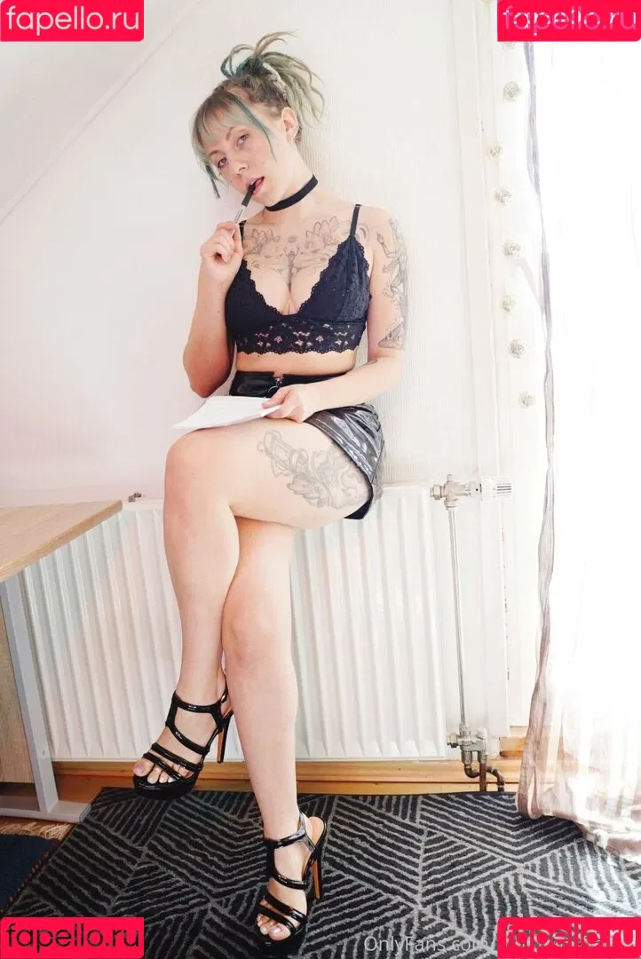 freakyfjonda Onlyfans Photo Gallery 