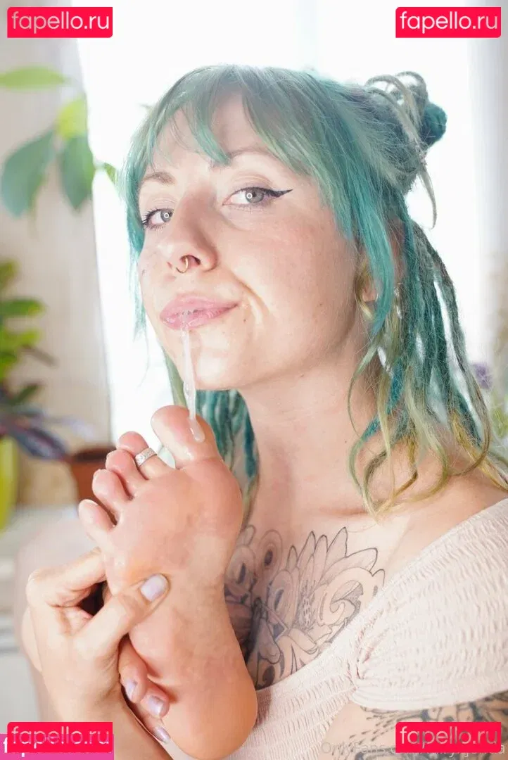 freakyfjonda Onlyfans Photo Gallery 