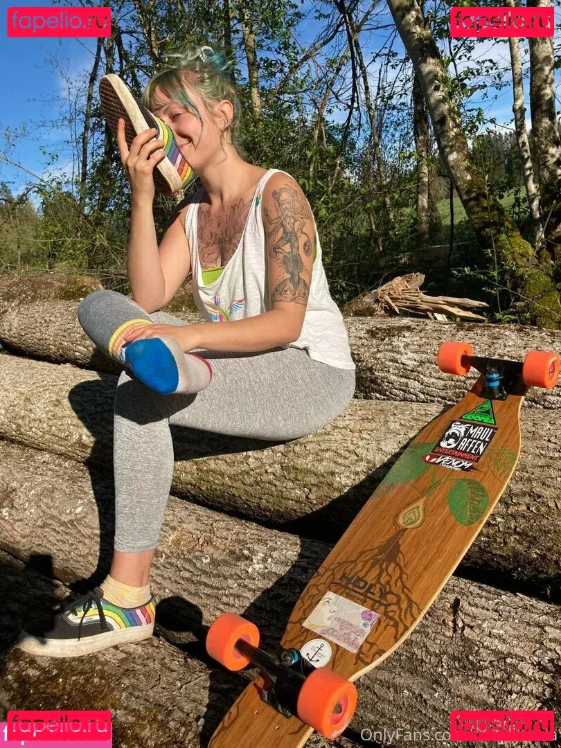 freakyfjonda Onlyfans Photo Gallery 