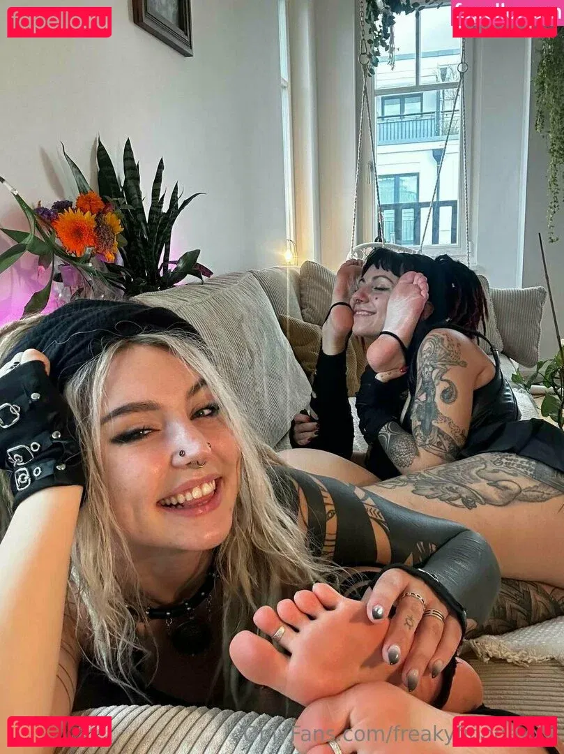 freakyfjonda Onlyfans Photo Gallery 