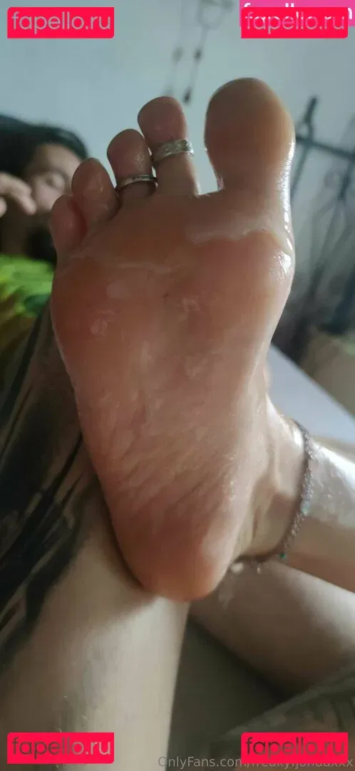 freakyfjonda Onlyfans Photo Gallery 