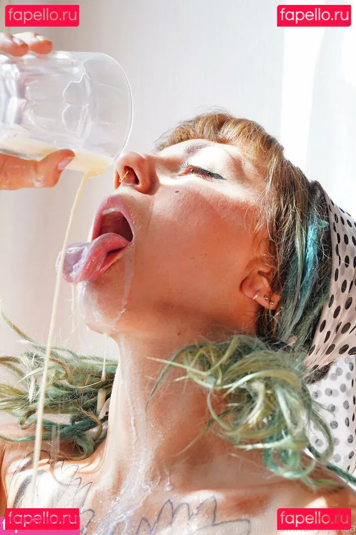 freakyfjonda Onlyfans Photo Gallery 