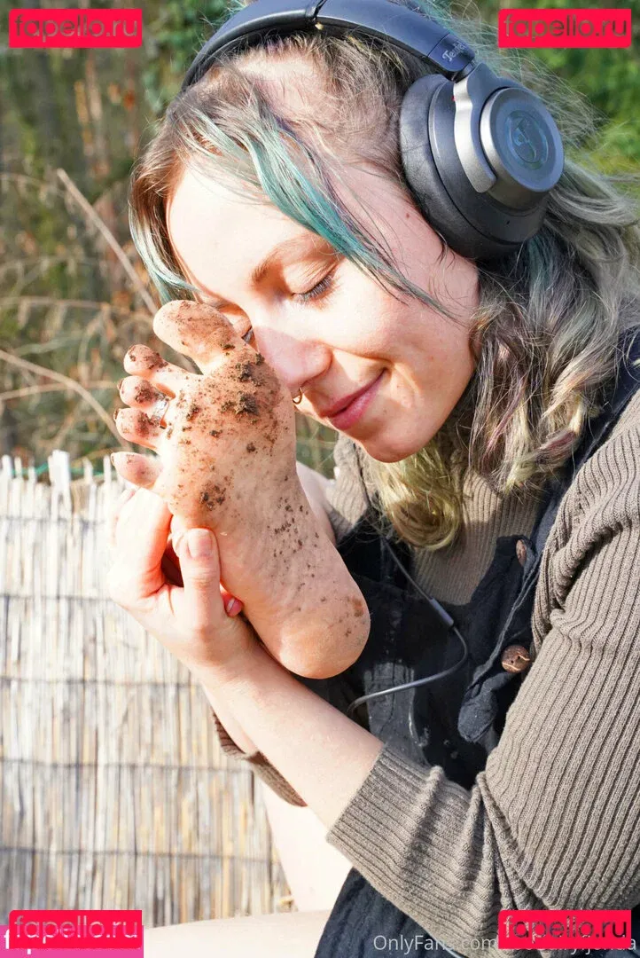 freakyfjonda Onlyfans Photo Gallery 