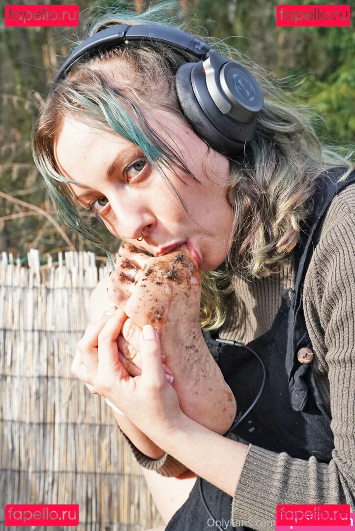 freakyfjonda Onlyfans Photo Gallery 