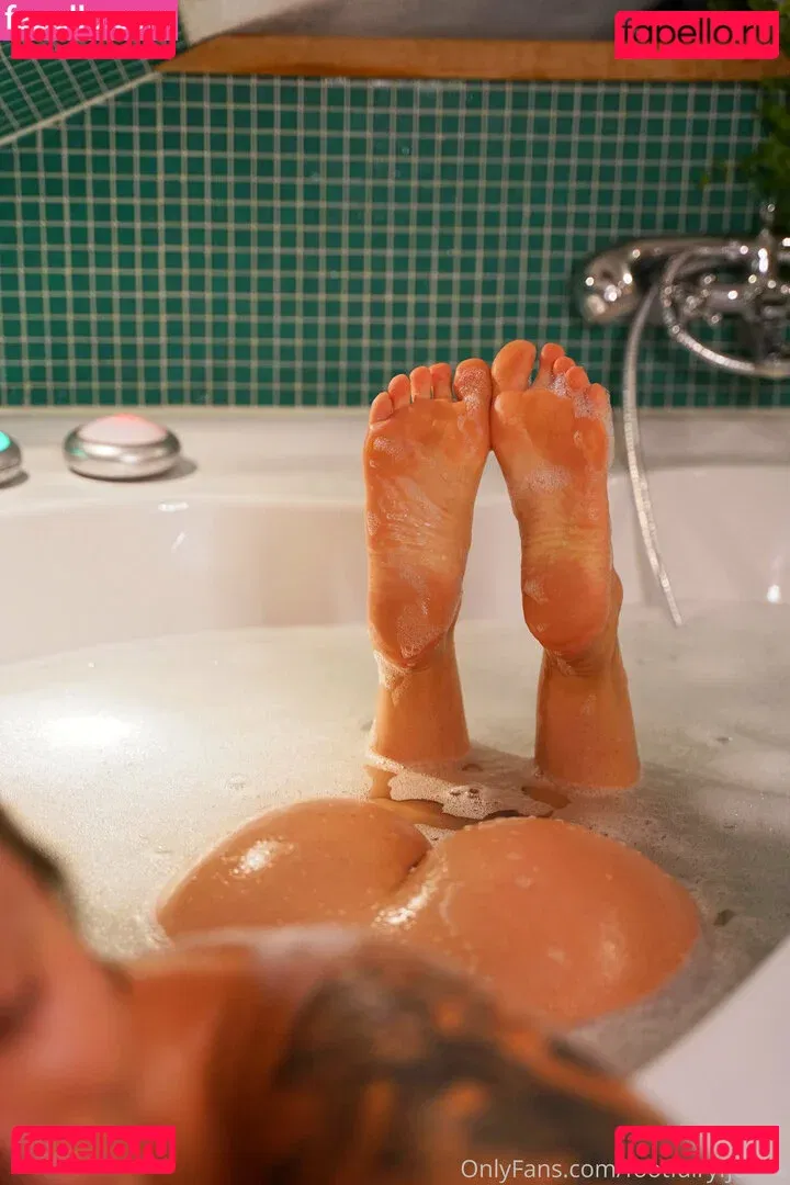 freakyfjonda Onlyfans Photo Gallery 