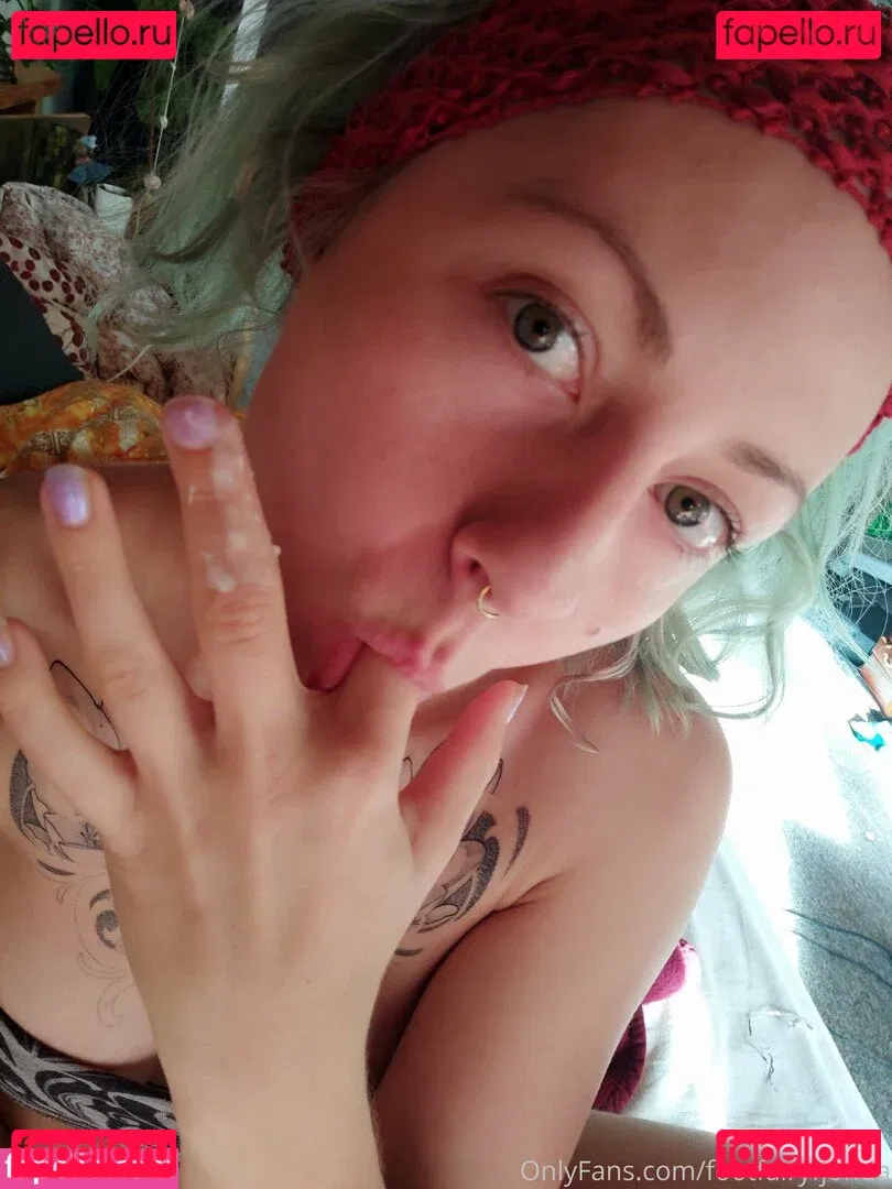 freakyfjonda Onlyfans Photo Gallery 