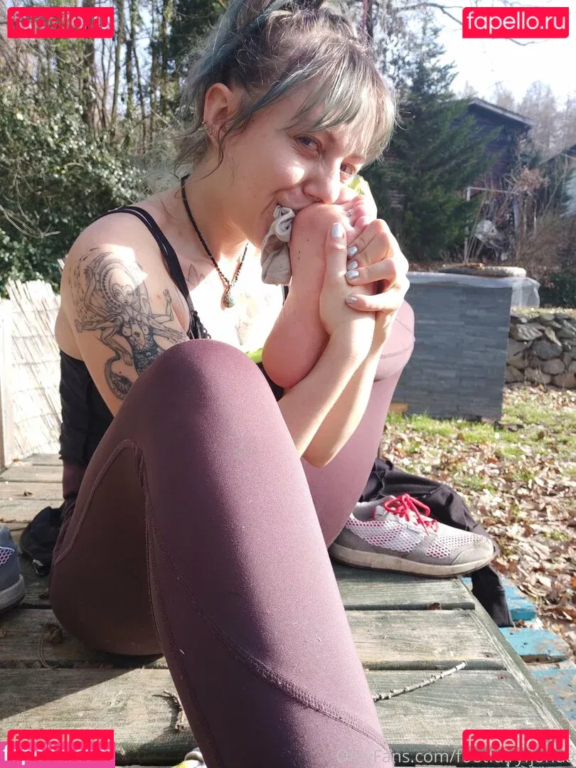 freakyfjonda Onlyfans Photo Gallery 