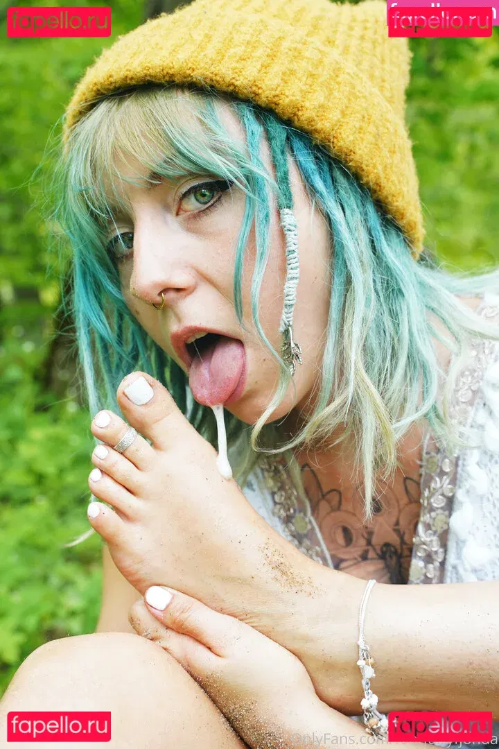 freakyfjonda Onlyfans Photo Gallery 