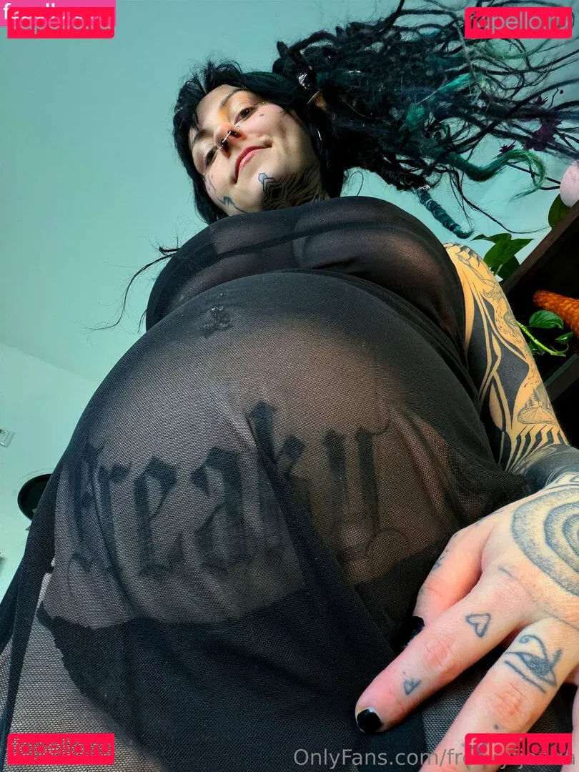 freakyfjonda Onlyfans Photo Gallery 