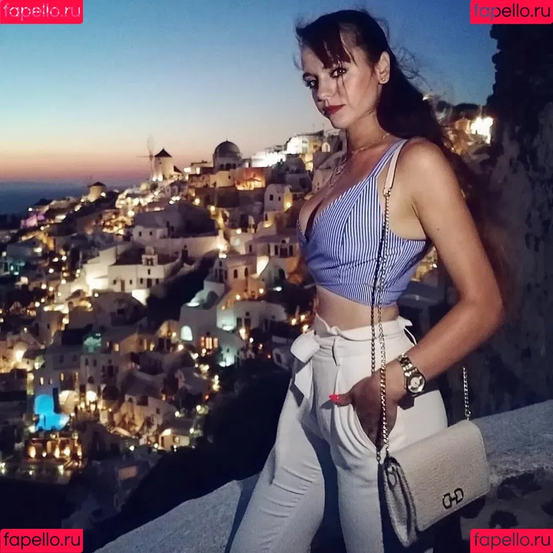 Angela Doxa Onlyfans Photo Gallery 