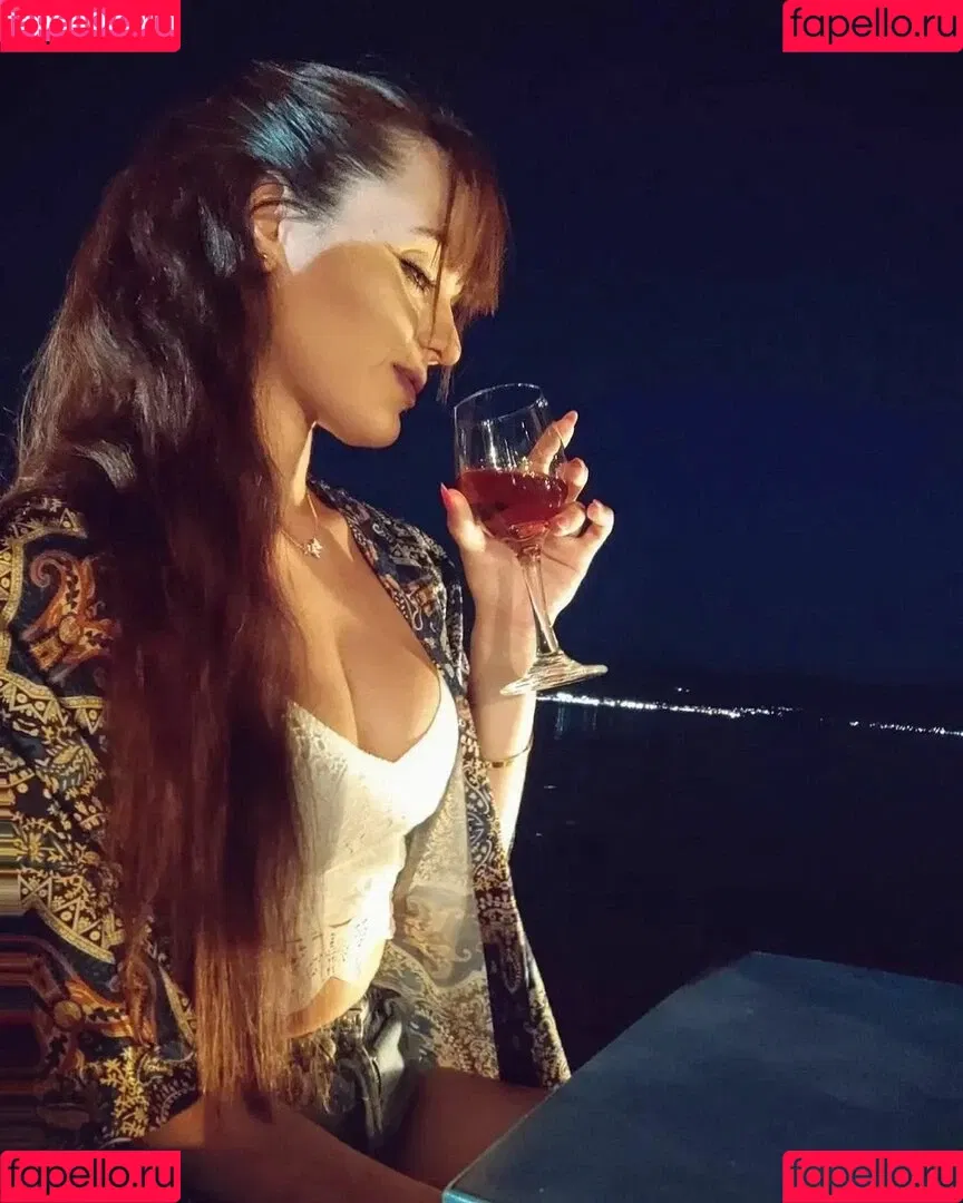 Angela Doxa Onlyfans Photo Gallery 