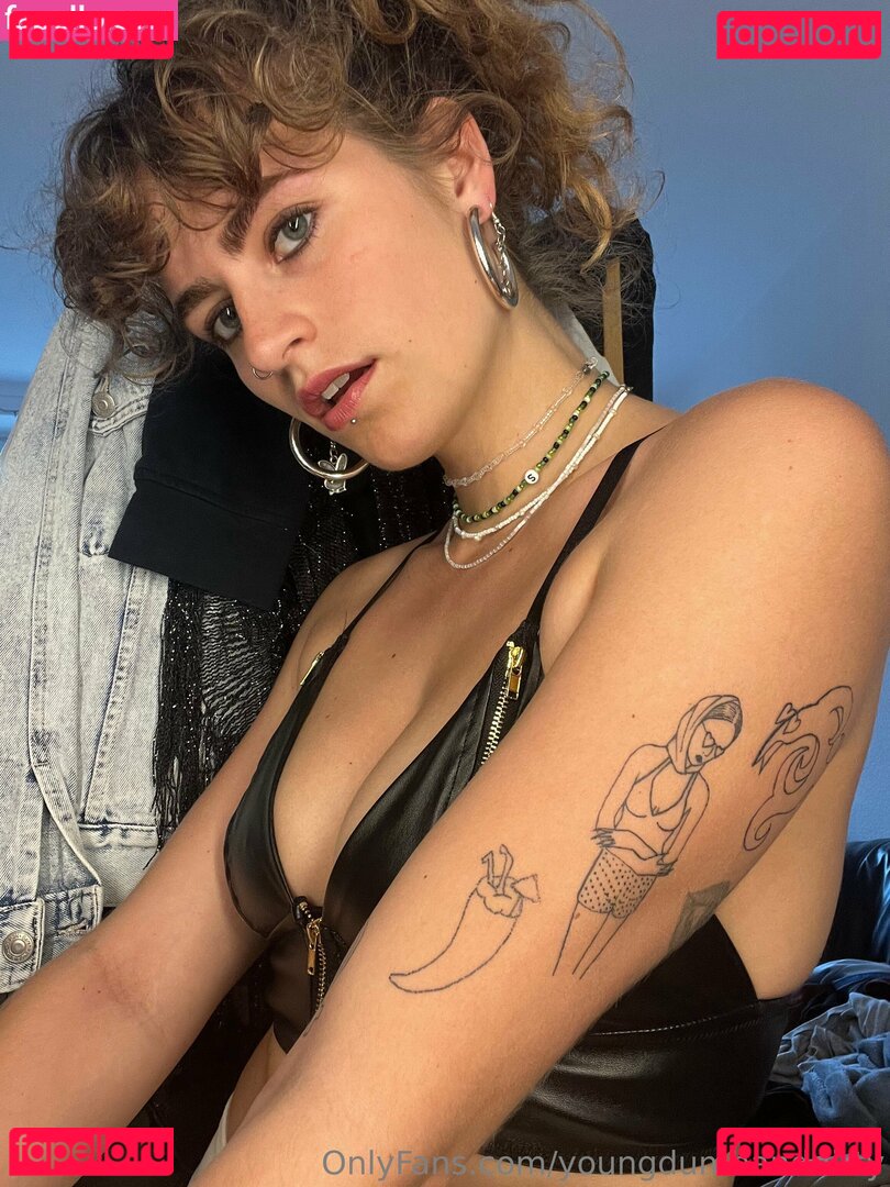 youngdumbanddirty Nude Onlyfans Photo 47