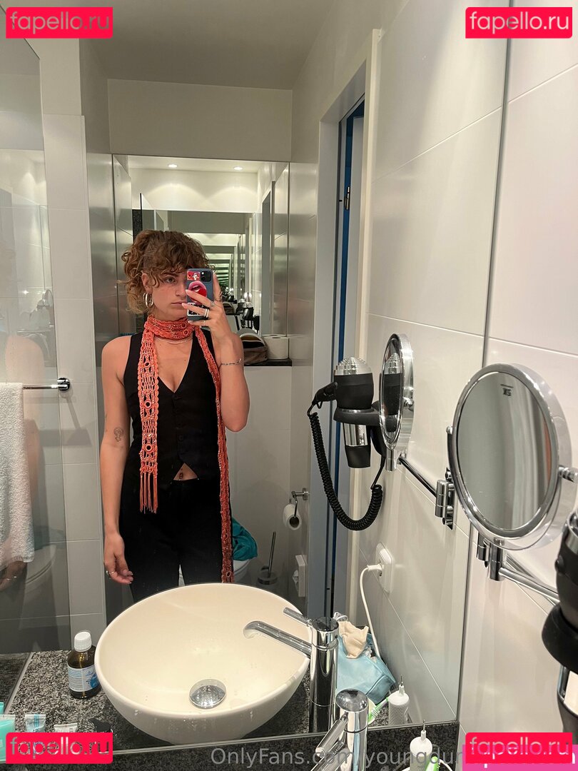 youngdumbanddirty Nude Onlyfans Photo 45