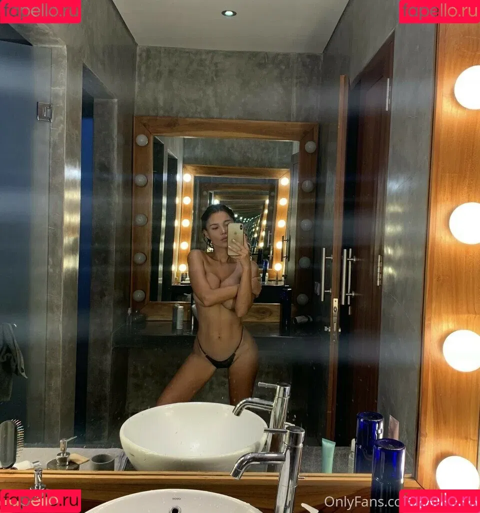 Sveta Bilyalova Onlyfans Photo Gallery 