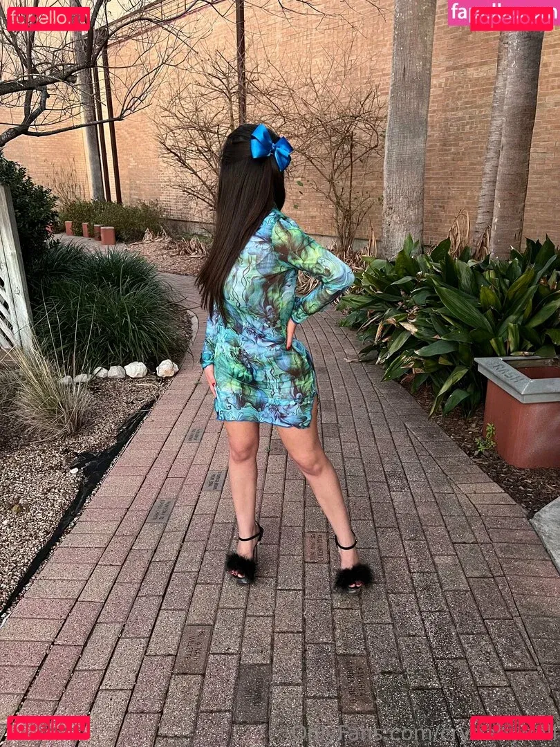 crybabydoll Onlyfans Photo Gallery 