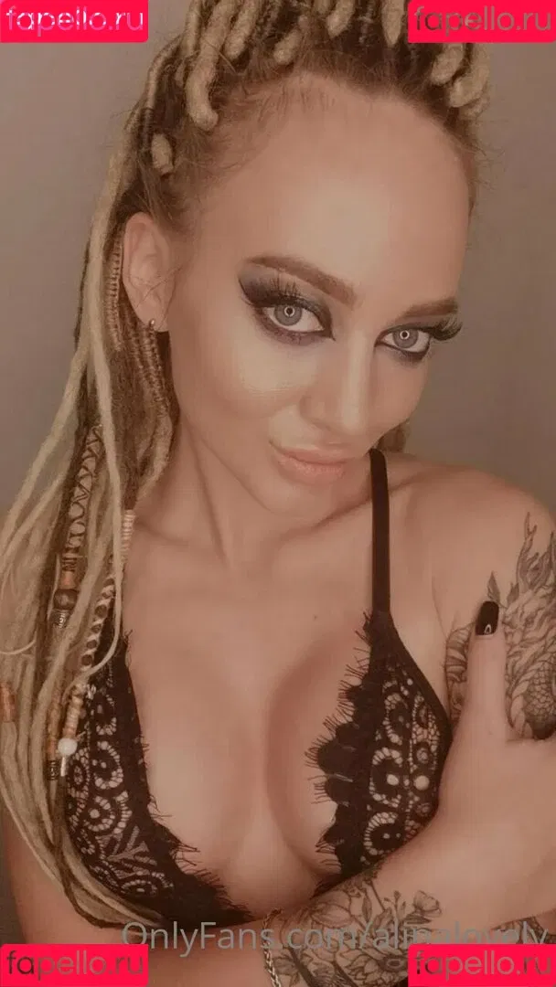 alinalovely Onlyfans Photo Gallery 