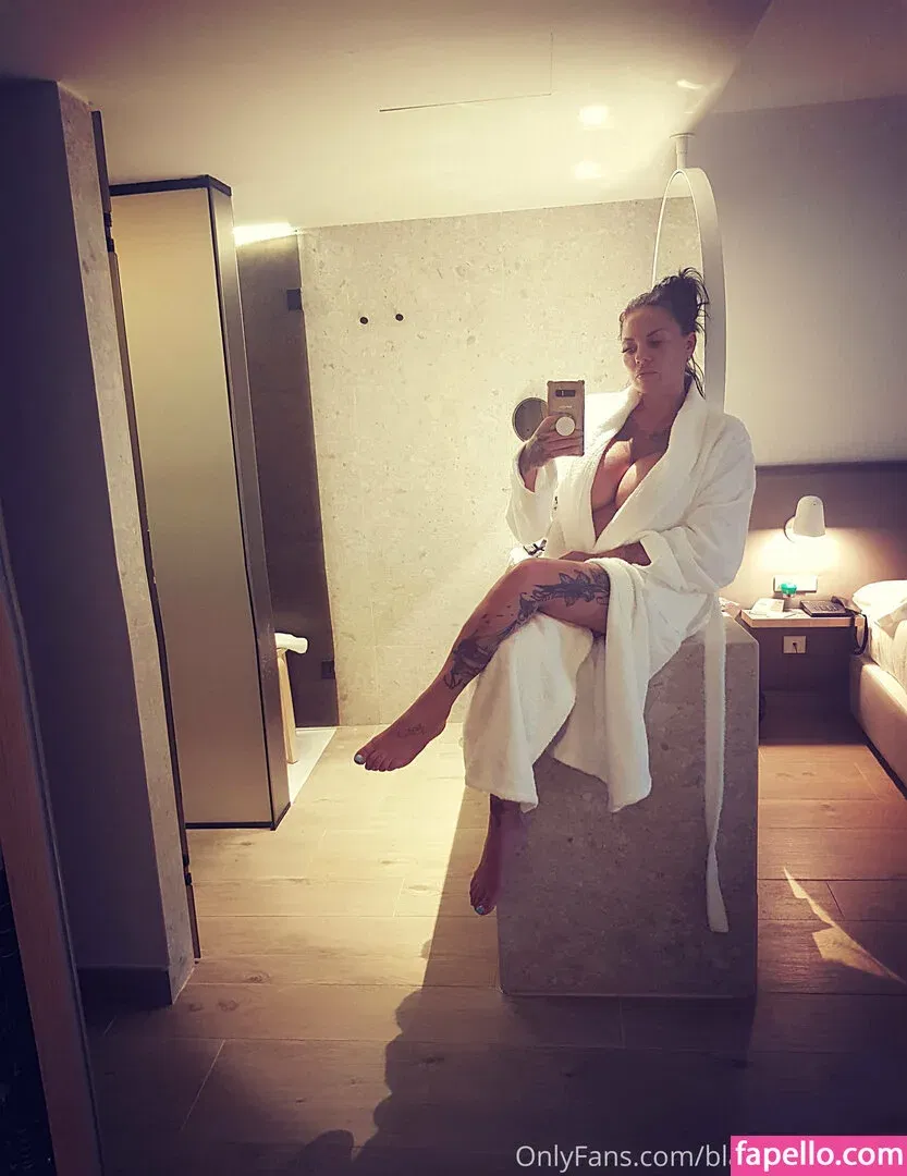 Blackbeautymai Onlyfans Photo Gallery 