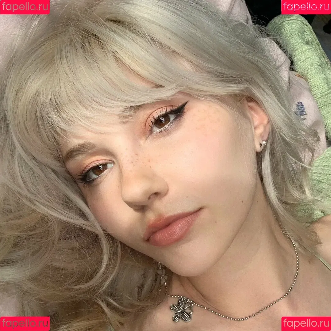 Savannah Brown Onlyfans Photo Gallery 