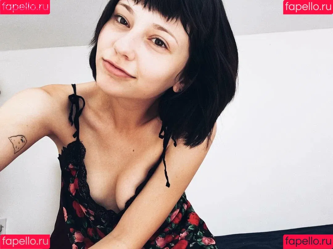 Savannah Brown Onlyfans Photo Gallery 