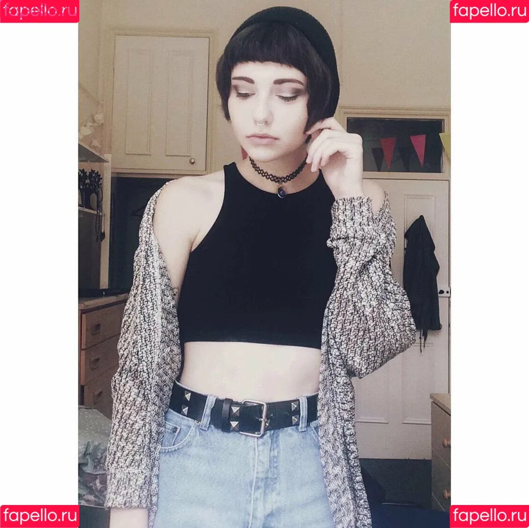 Savannah Brown Onlyfans Photo Gallery 