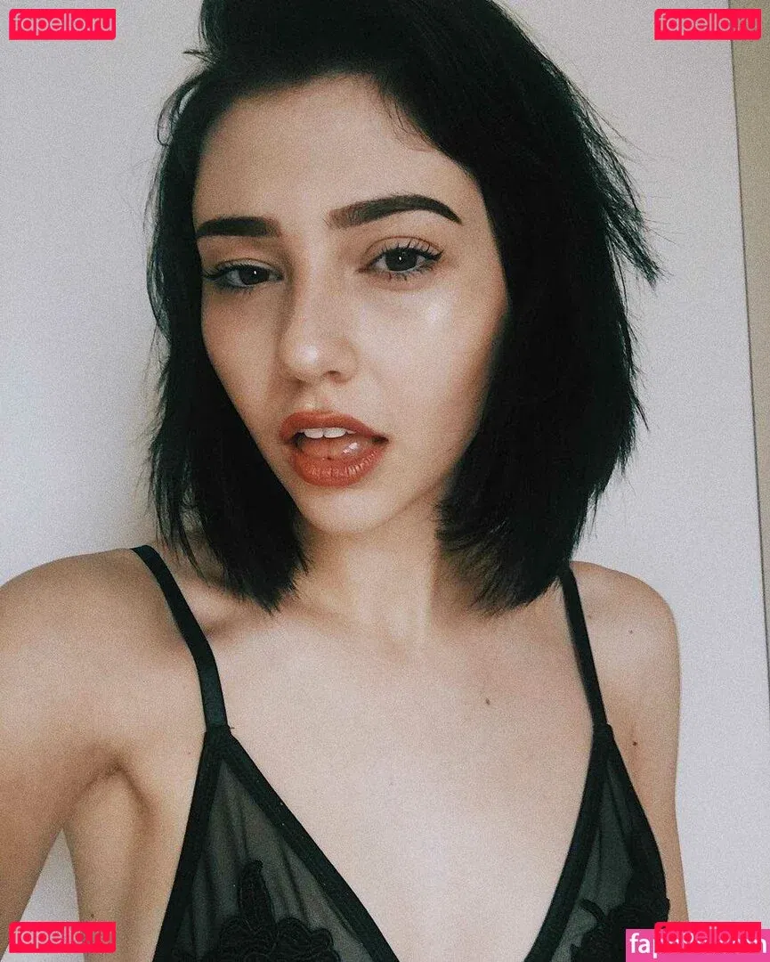 Savannah Brown Onlyfans Photo Gallery 