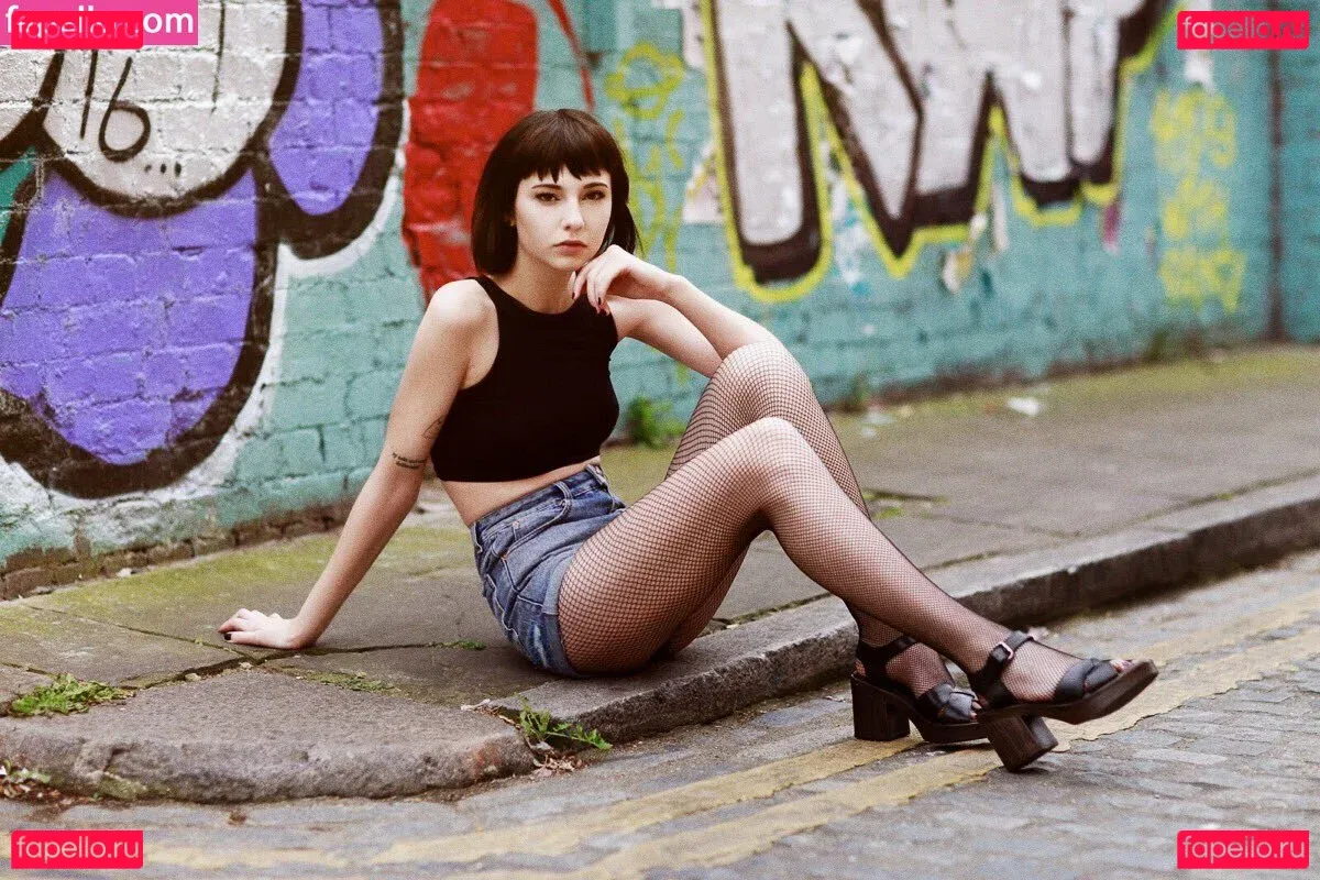 Savannah Brown Onlyfans Photo Gallery 