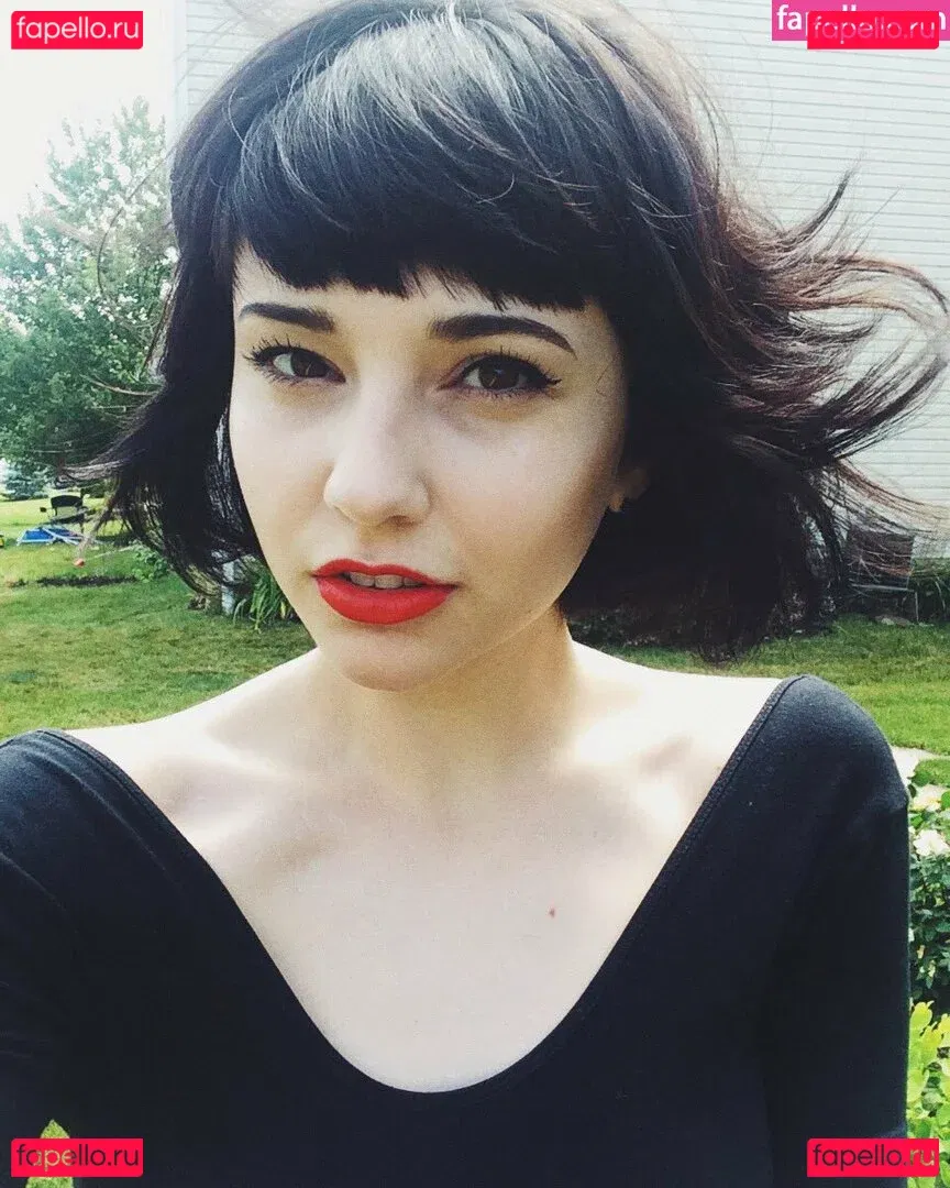 Savannah Brown Onlyfans Photo Gallery 