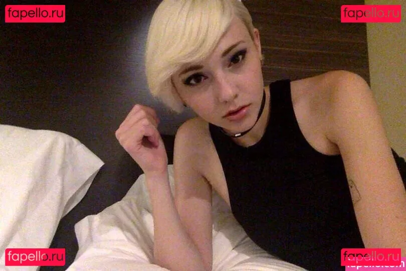 Savannah Brown Onlyfans Photo Gallery 