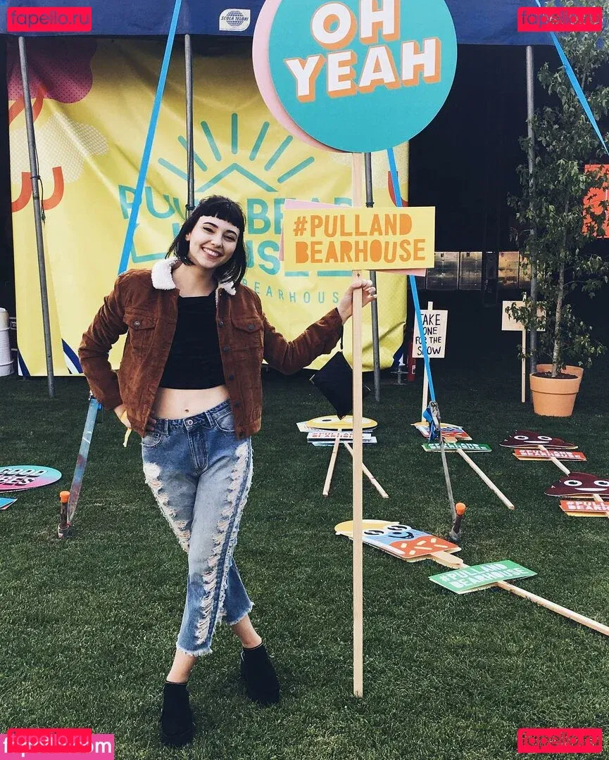 Savannah Brown Onlyfans Photo Gallery 