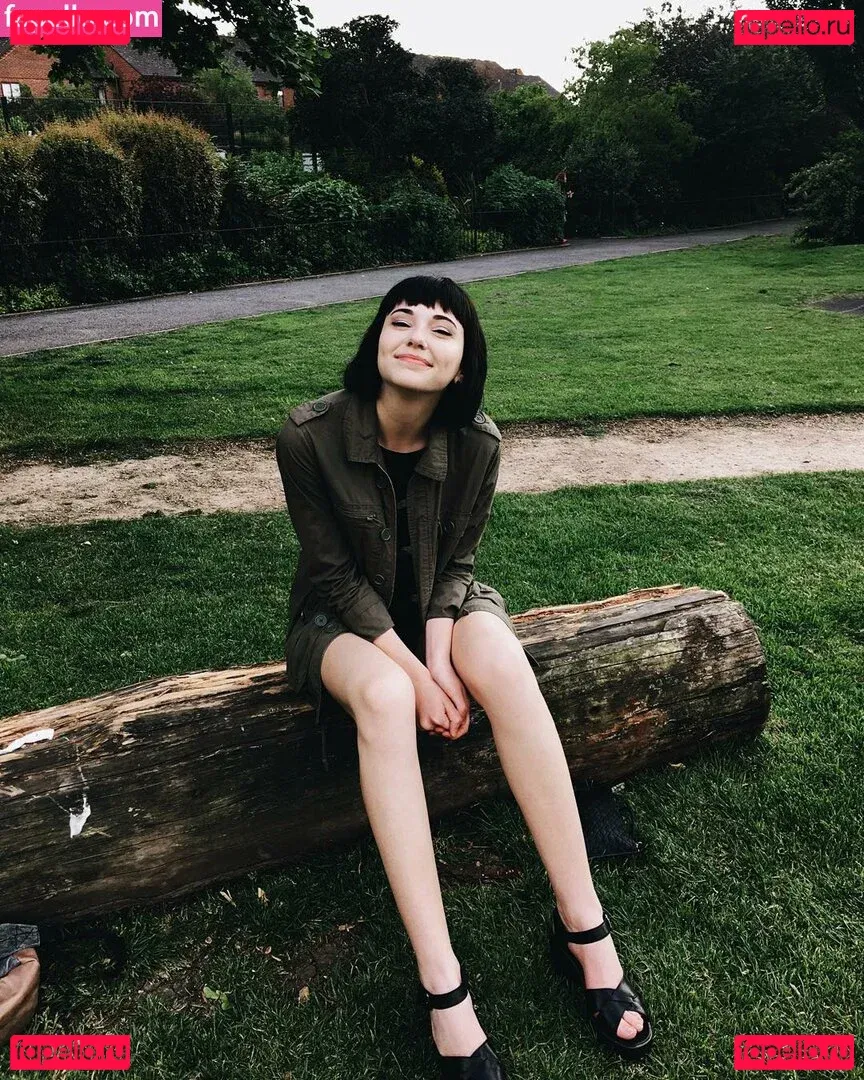 Savannah Brown Onlyfans Photo Gallery 