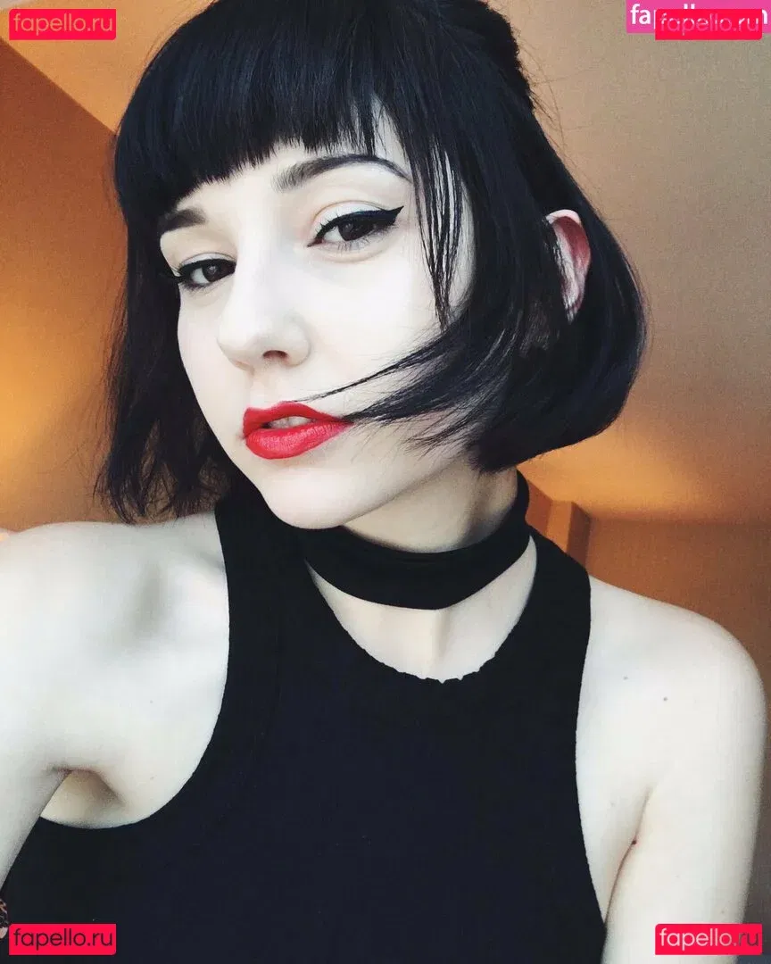 Savannah Brown Onlyfans Photo Gallery 