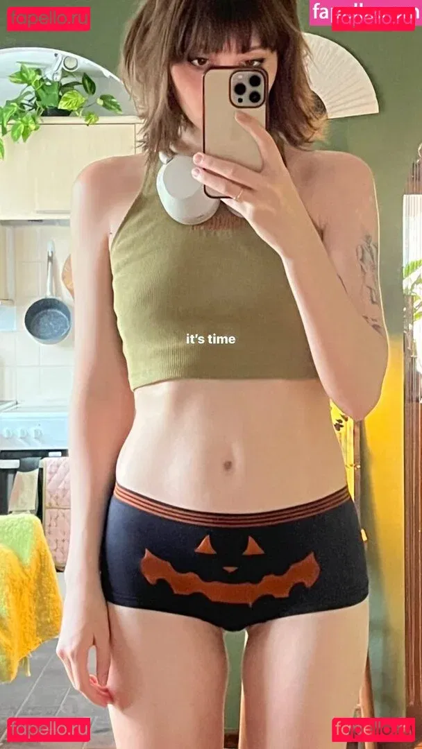 Savannah Brown Onlyfans Photo Gallery 