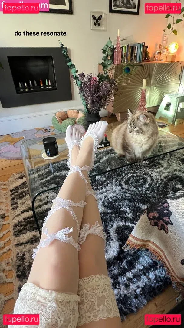 Savannah Brown Onlyfans Photo Gallery 