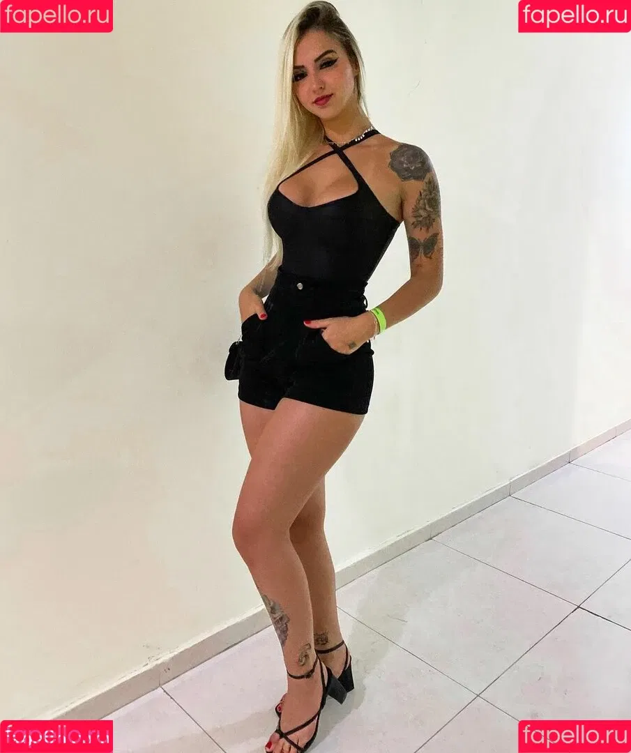 Leticia Ferrazzani Onlyfans Photo Gallery 