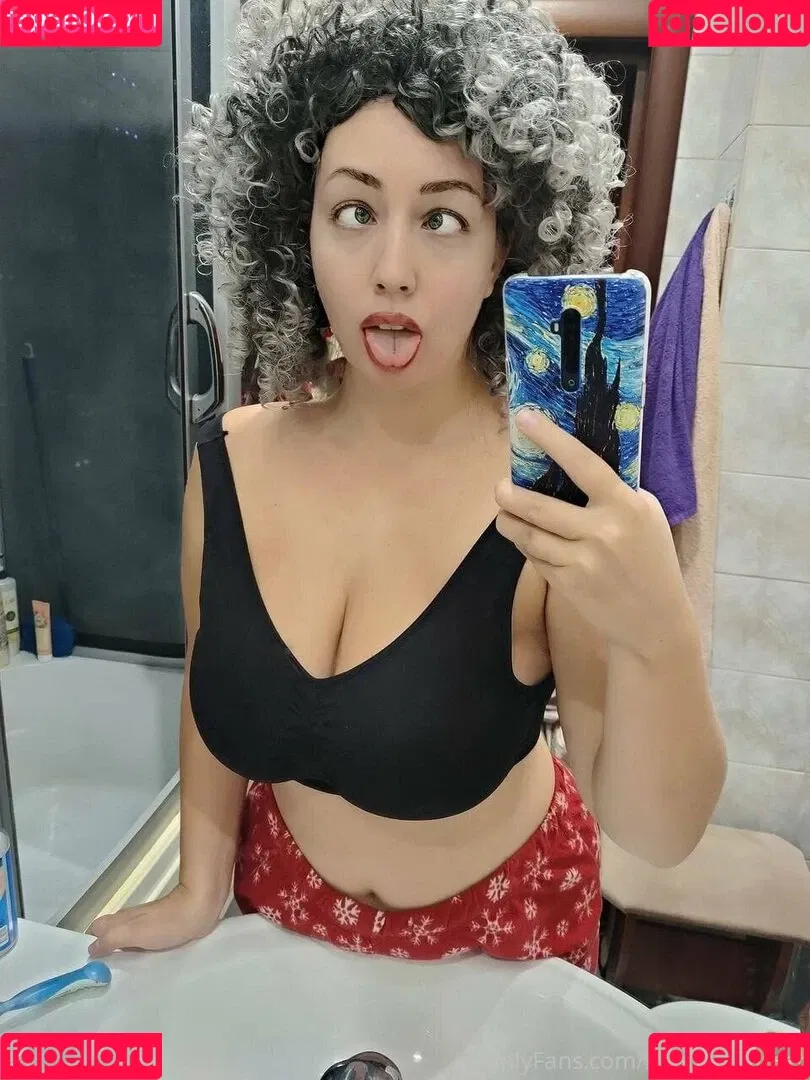 Hanna Zimmer Onlyfans Photo Gallery 