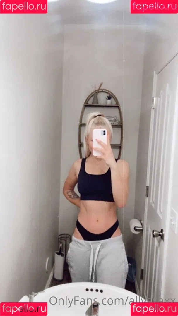 allyssaxx Onlyfans Photo Gallery 