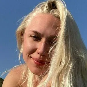 allyssaxx Onlyfans Photo Gallery 