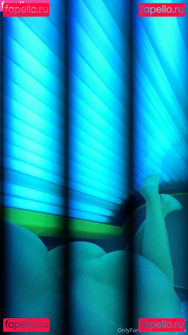 Midskarinnoelle Onlyfans Photo Gallery 