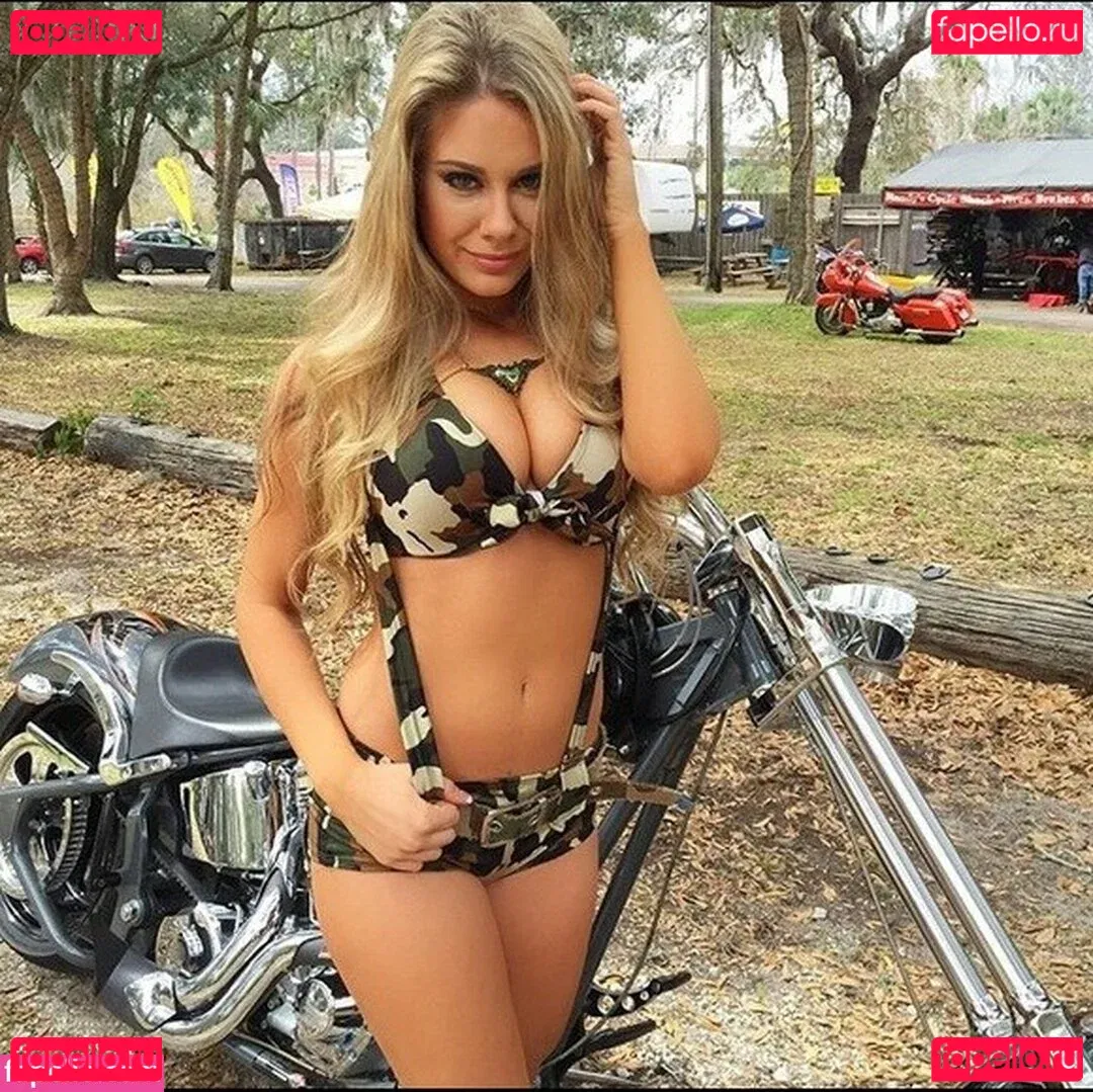 Midskarinnoelle Onlyfans Photo Gallery 