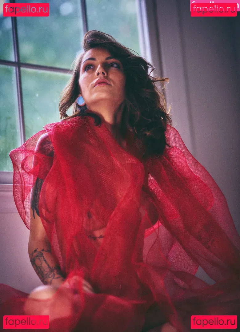 Itsellemu Onlyfans Photo Gallery 