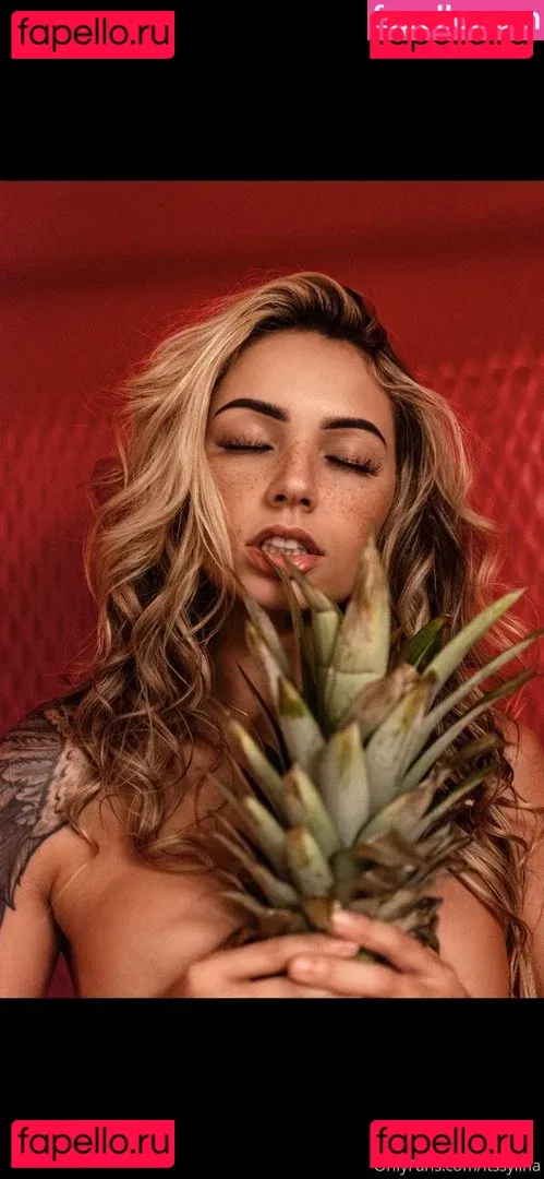 Itsellemu Onlyfans Photo Gallery 