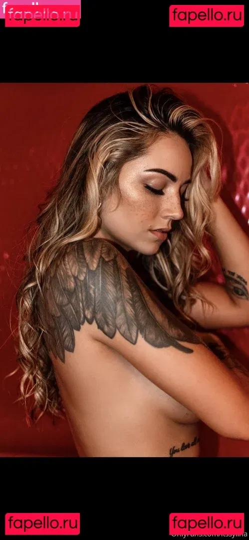 Itsellemu Onlyfans Photo Gallery 