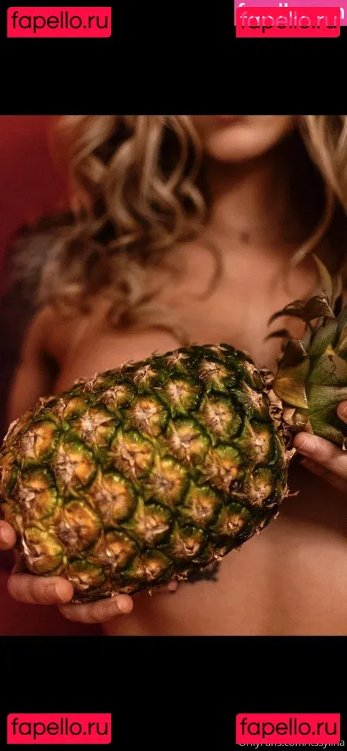 Itsellemu Onlyfans Photo Gallery 