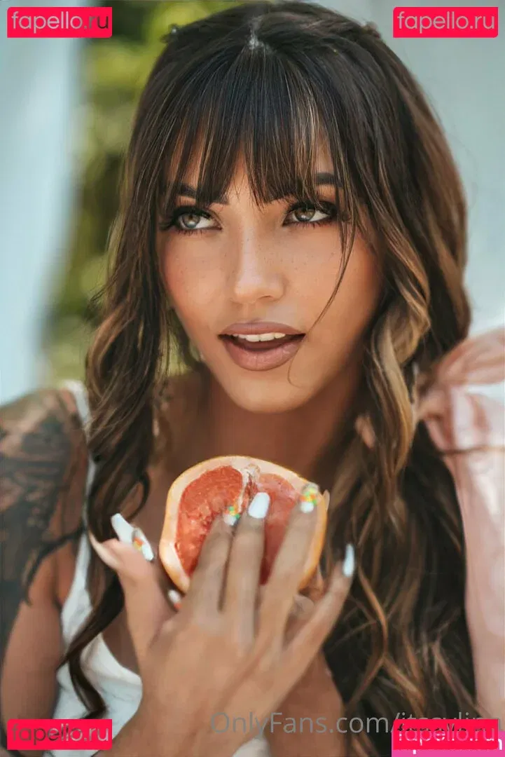 Itsellemu Onlyfans Photo Gallery 