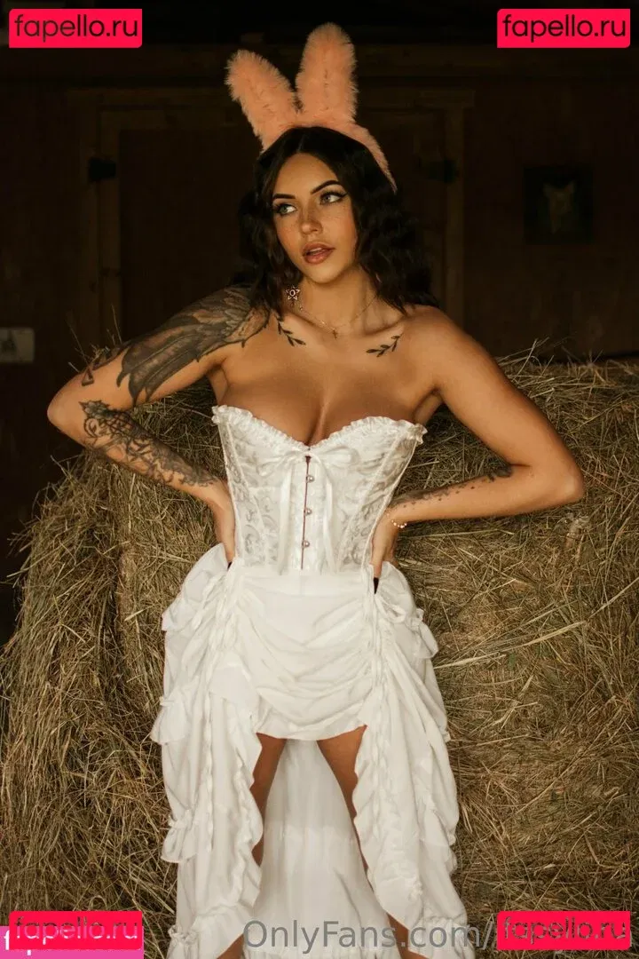 Itsellemu Onlyfans Photo Gallery 