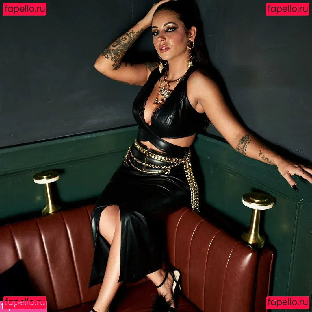 Itsellemu Onlyfans Photo Gallery 