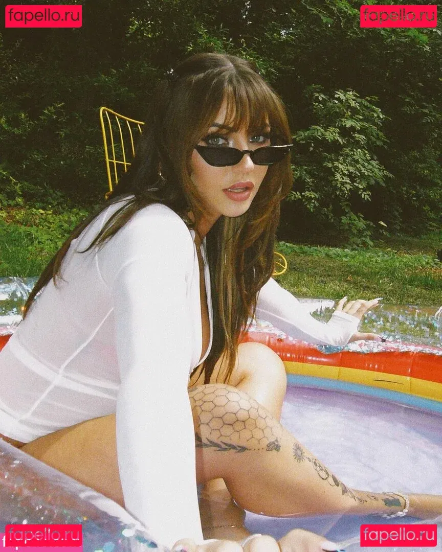 Itsellemu Onlyfans Photo Gallery 