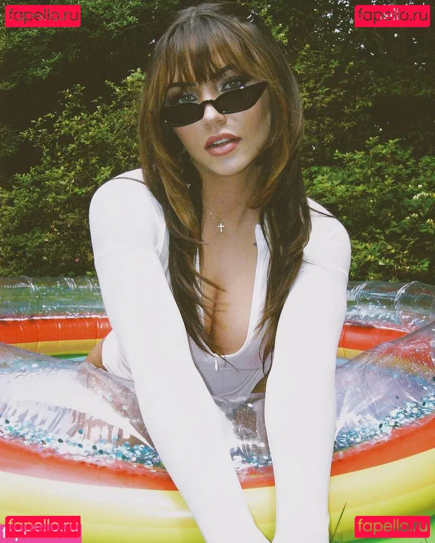 Itsellemu Onlyfans Photo Gallery 