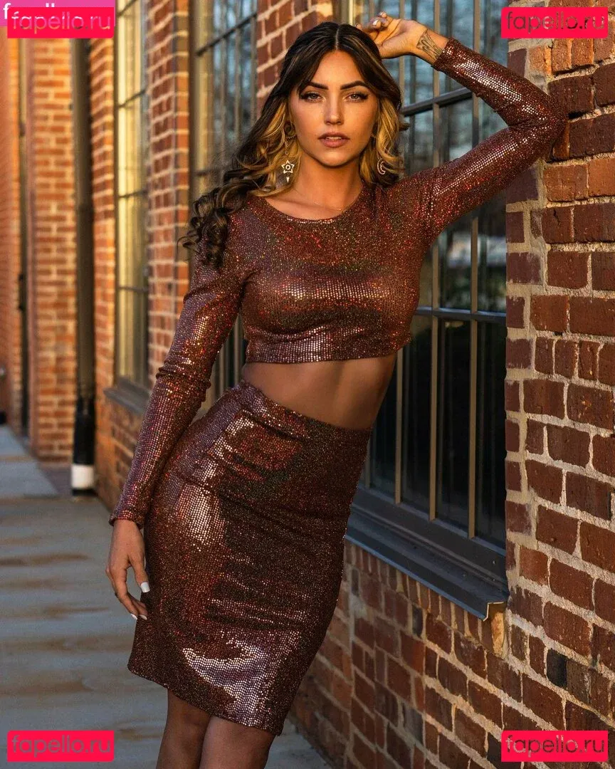 Itsellemu Onlyfans Photo Gallery 